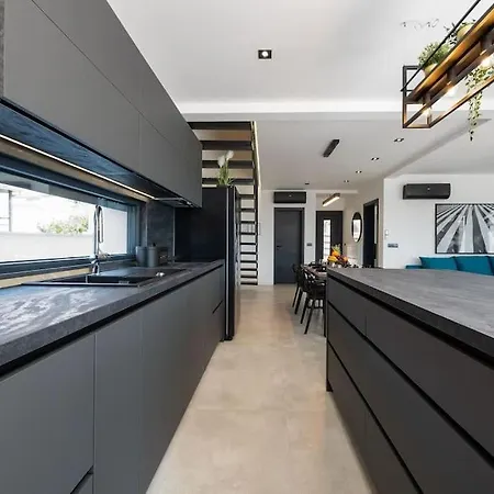 Brand New Olivia 30m From The Sea With Heated Pool And Jacuzzi Villa Zaton (Zadar)
