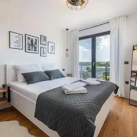 Brand New Olivia 30m From The Sea With Heated Pool And Jacuzzi Villa