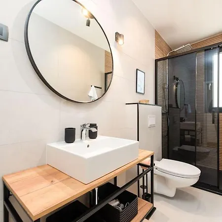 Brand New Olivia 30m From The Sea With Heated Pool And Jacuzzi * 자톤