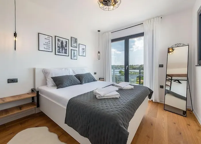 Brand New Olivia 30m From The Sea With Heated Pool And Jacuzzi Villa