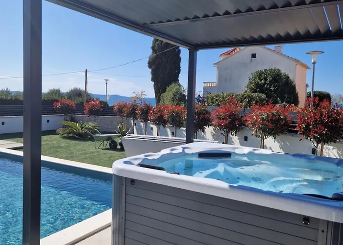 Villa Brand New Olivia 30m From The Sea With Heated Pool And Jacuzzi Zaton (Zadar)